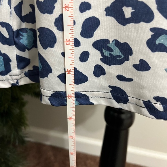 Women's Blue and White Animal Print Sleeveless Dress - Picture 3 of 8